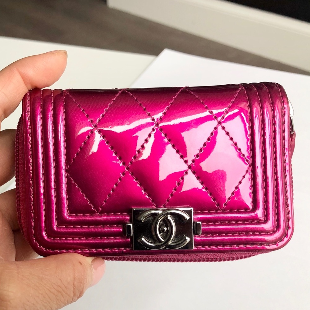 ❌❌SOLD❌❌Limited edition Fuchsia Chanel Boy wallet